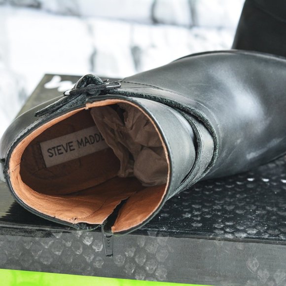 Steve Madden Spencer Genuine Leather Boots - Picture 9 of 9